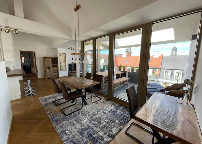 Modernes Apartment An der Frauenkirche II