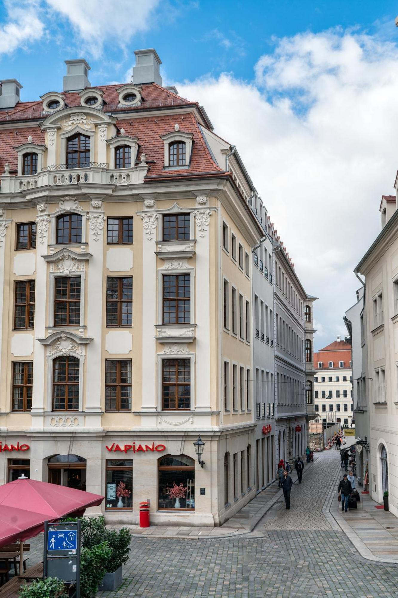 Modernes An Der Frauenkirche Ii Apartment *